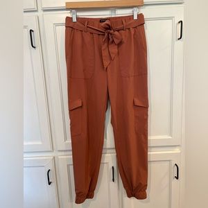 Banana Republic Factory lightweight High Rise Cargo Jogger Pants with Tie Belt